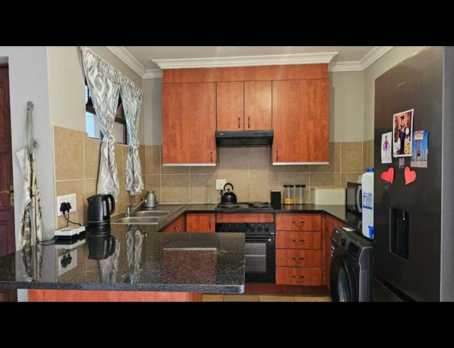 2 BEDROOM TOWNHOUSE FOR SALE IN MONTANA TUINE